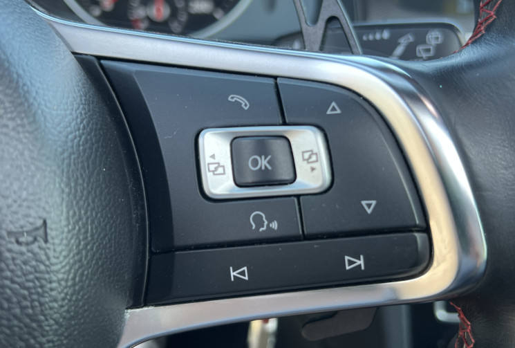 Volkswagen Golf 2.0 TSI 220 GTI BlueMotion Technology DSG6 