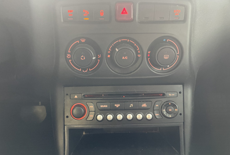 Citroën C3 Picasso 1.6 HDi90 Confort BVA Entretiens complet distribution neuve 