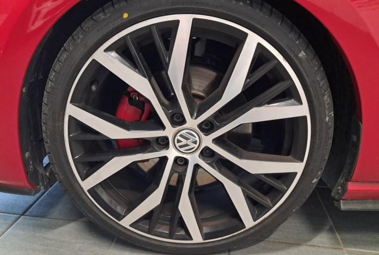 Volkswagen Golf VII 2.0 TSI 220 BlueMotion GTI  3p