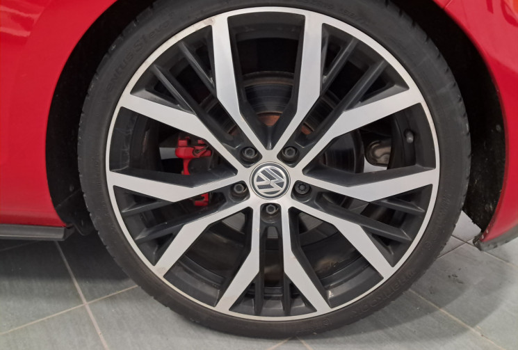 Volkswagen Golf VII 2.0 TSI 220 BlueMotion GTI  3p