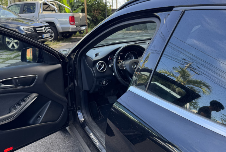 Mercedes GLA  (X156) 180 1.6 i 16V Turbo 7G-DCT 122 cv 