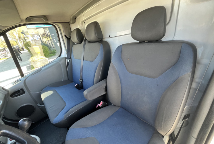 Renault Trafic II Fourgon Phase 2 L1H1 1000kg 2.0 dCi 90 cv