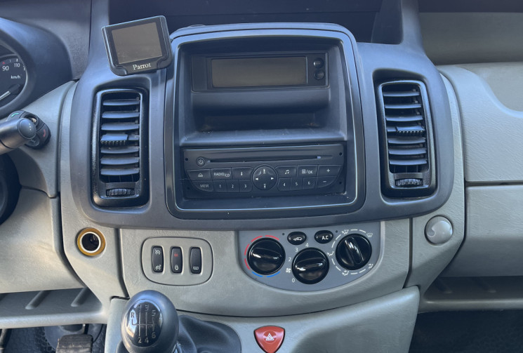 Renault Trafic II Fourgon Phase 2 L1H1 1000kg 2.0 dCi 90 cv