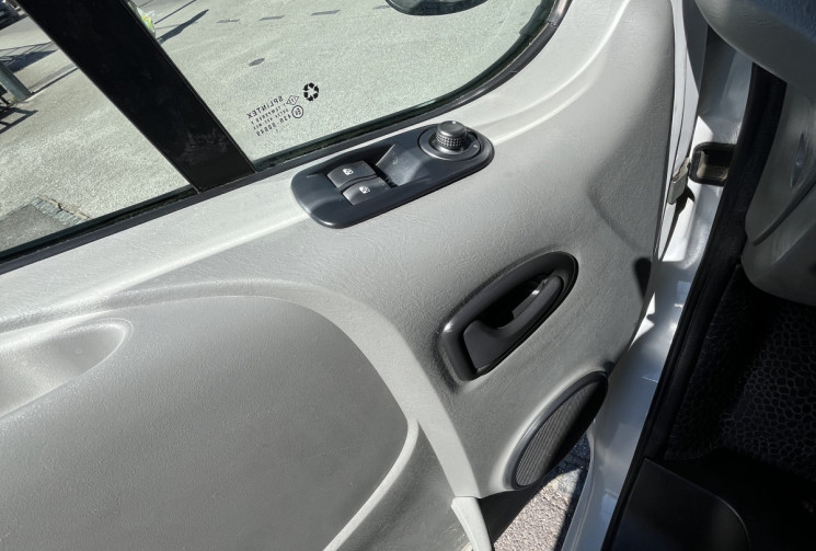 Renault Trafic II Fourgon Phase 2 L1H1 1000kg 2.0 dCi 90 cv