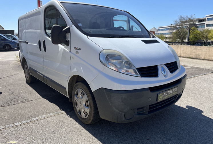 Renault Trafic II Fourgon Phase 2 L1H1 1000kg 2.0 dCi 90 cv
