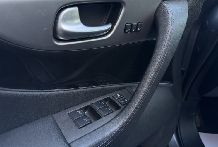  INFINITI QX70 3.0 V6 AWD 238CH BVA PREMIUM S