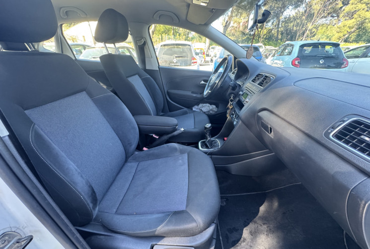 Volkswagen Polo 5 portes 1.2 i 12V 70CH SPORTLINE / 2EME MAIN / ORIGINE FRANCE / VÉHICULE SUIVI