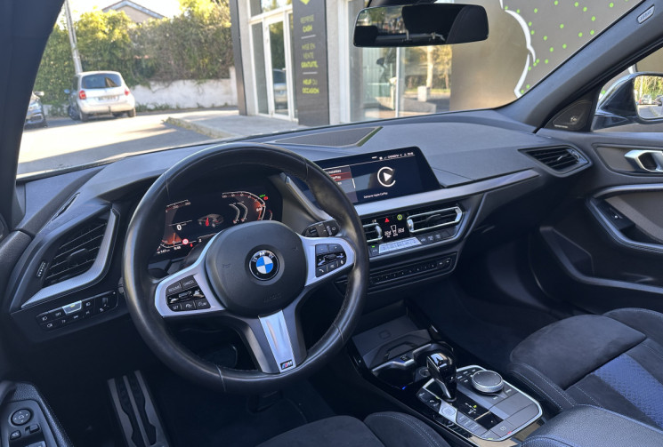 BMW Série 1 118i 136 M Sport DCT7 / Toit ouvrant / Sièges Baquet / Tête haute / Harman Kardon / TVA