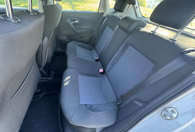 Volkswagen Polo 5 portes 1.2 i 12V 70CH SPORTLINE / 2EME MAIN / ORIGINE FRANCE / VÉHICULE SUIVI