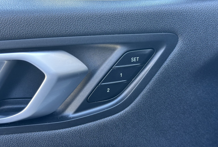 BMW Série 1 118i 136 M Sport DCT7 / Toit ouvrant / Sièges Baquet / Tête haute / Harman Kardon / TVA