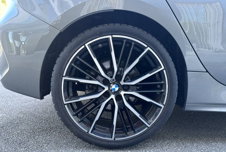 BMW Série 1 118i 136 M Sport DCT7 / Toit ouvrant / Sièges Baquet / Tête haute / Harman Kardon / TVA