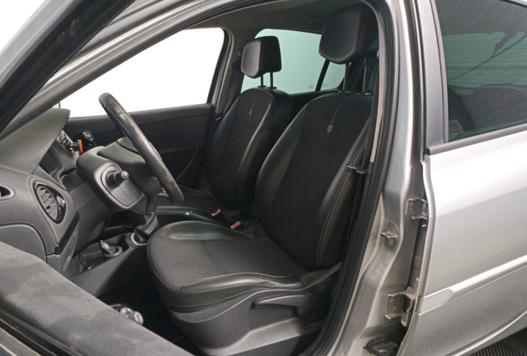 Renault Clio 1.5 dCi 90 ch Night&Day – Courroie de distribution neuve