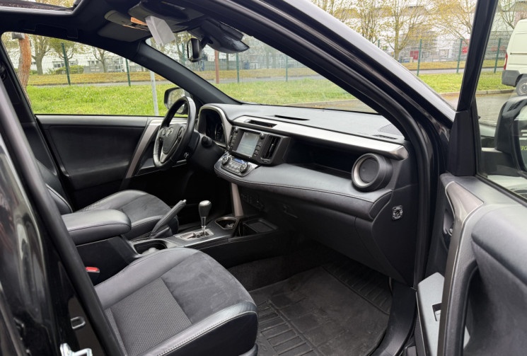 Toyota RAV4 2.5 Hybrid 197 BLACK EDITION 