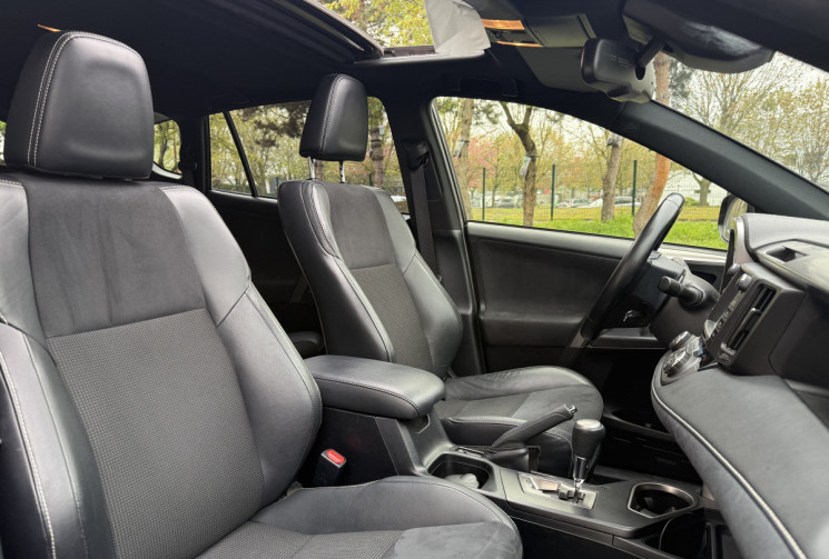 Toyota RAV4 2.5 Hybrid 197 BLACK EDITION 