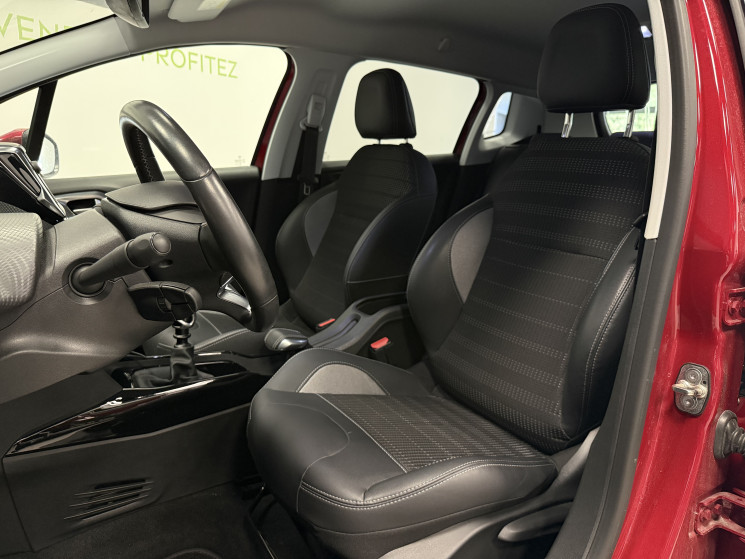 Peugeot 2008 1.2 Puretech 130 ch ALLURE / entretien Peugeot / Courroie neuve
