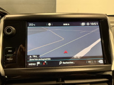 Peugeot 2008 1.2 Puretech 130 ch ALLURE / entretien Peugeot / Courroie neuve