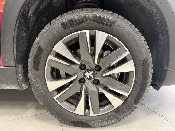 Peugeot 2008 1.2 Puretech 130 ch ALLURE / entretien Peugeot / Courroie neuve