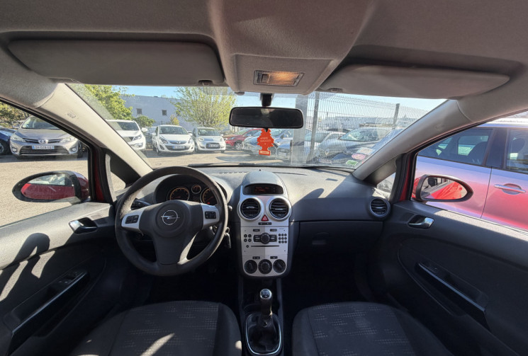 Opel Corsa D / 85 CH / EDITION / CLIM