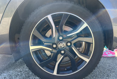 Toyota Yaris 1.5 Hybrid 100h Design 5p