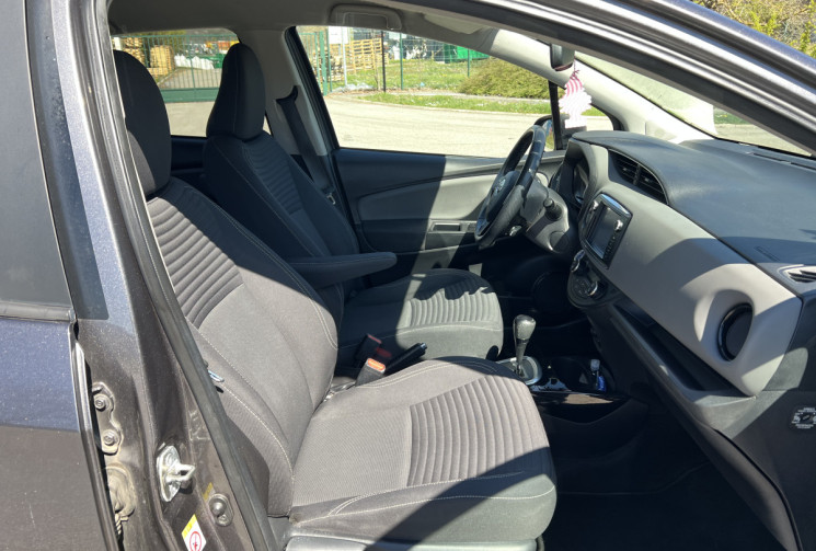 Toyota Yaris 1.5 Hybrid 100h Design 5p