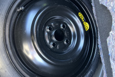 Toyota Yaris 1.5 Hybrid 100h Design 5p