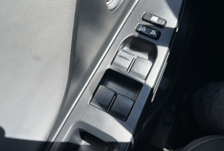 Toyota Yaris 1.5 Hybrid 100h Design 5p