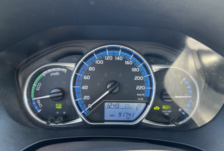 Toyota Yaris 1.5 Hybrid 100h Design 5p