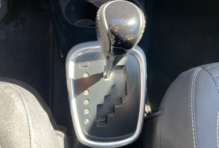 Toyota Yaris 1.5 Hybrid 100h Design 5p