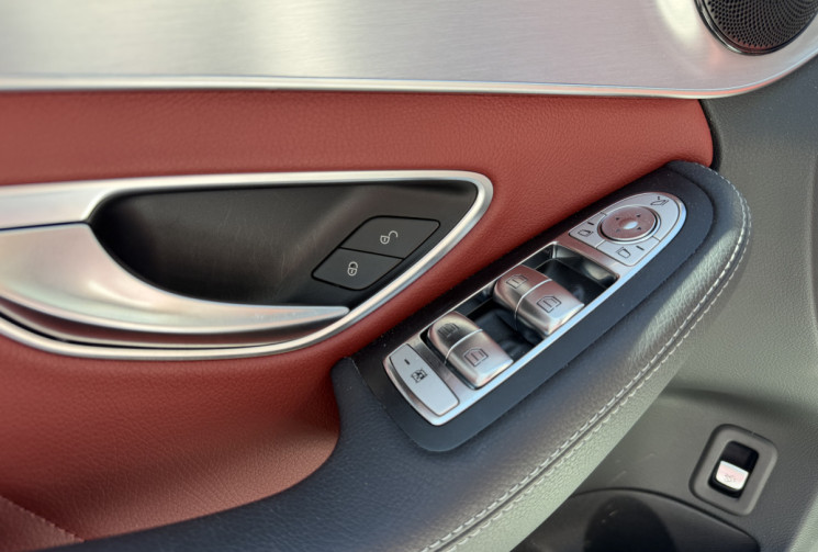 Mercedes Classe C BREAK 200 EQ AMG LINE 9G-TRONIC / Entretien Mercedes 