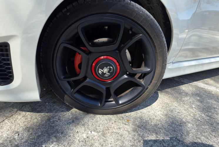 Abarth 500 595 PISTA 160 ECHAP MONZA / CARPLAY