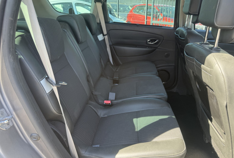 Renault GRAND SCENIC 1.5 DCI / 110 CH / INTENS / 7 PLACES 