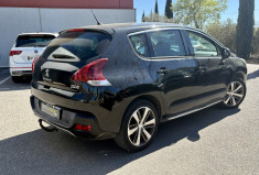Peugeot 3008 1.6 HDI 115cv Premium / Cuir chauffant Élec / GPS / Caméra / Toit pano / Attelage 