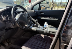 Peugeot 3008 1.6 HDI 115cv Premium / Cuir chauffant Élec / GPS / Caméra / Toit pano / Attelage 