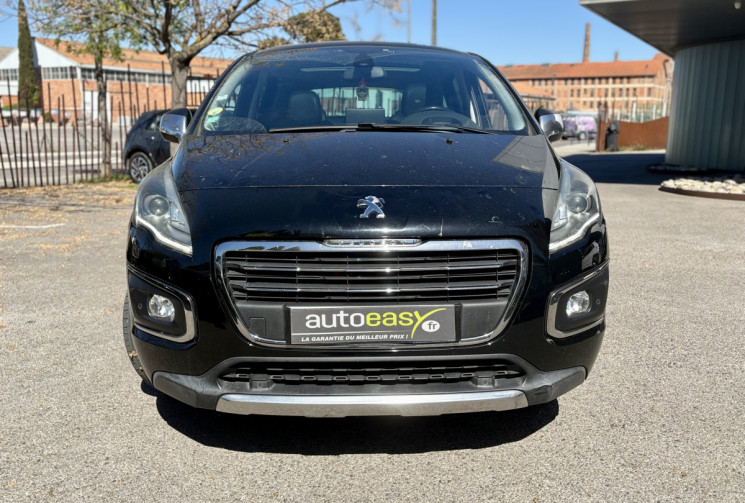 Peugeot 3008 1.6 HDI 115cv Premium / Cuir chauffant Élec / GPS / Caméra / Toit pano / Attelage 