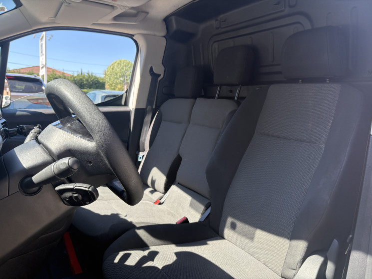 Peugeot Partner 1.5 BlueHDI 130 ch / Kit distrib neuf / Chaine d'arbre à came neuve / Carplay