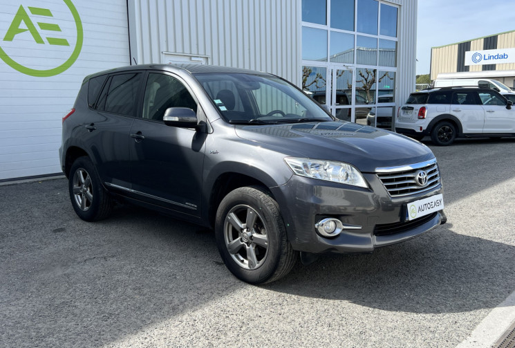 Toyota RAV4 LIMITED EDITION 150 cv D-CAT 4WD BVA * Caméra * Ecran * GPS * Attache Remorque