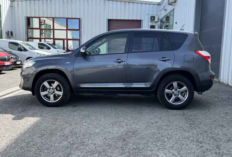 Toyota RAV4 LIMITED EDITION 150 cv D-CAT 4WD BVA * Caméra * Ecran * GPS * Attache Remorque