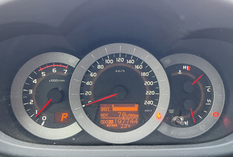 Toyota RAV4 LIMITED EDITION 150 cv D-CAT 4WD BVA * Caméra * Ecran * GPS * Attache Remorque