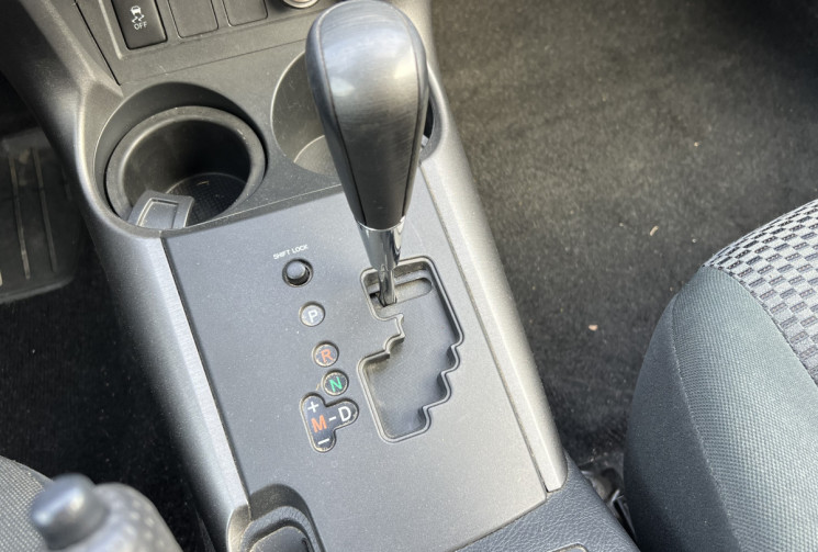 Toyota RAV4 LIMITED EDITION 150 cv D-CAT 4WD BVA * Caméra * Ecran * GPS * Attache Remorque