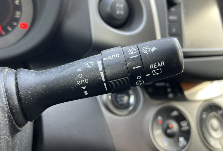 Toyota RAV4 LIMITED EDITION 150 cv D-CAT 4WD BVA * Caméra * Ecran * GPS * Attache Remorque