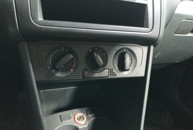 Volkswagen Polo 1.2 TDI 75ch  Confortline  / entretien à jour