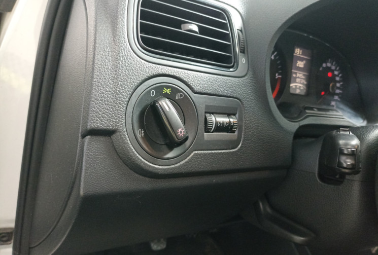 Volkswagen Polo 1.2 TDI 75ch  Confortline  / entretien à jour