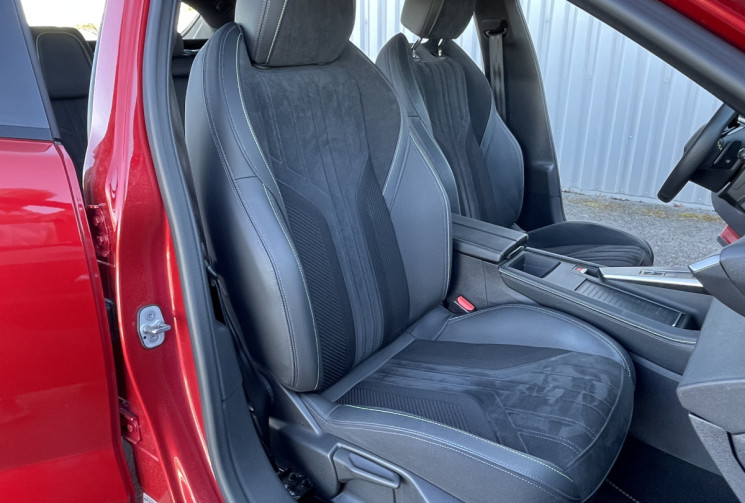 Peugeot 408 II 1.2 Puretec  EAT 8  Boite Automatique130 CV GT   