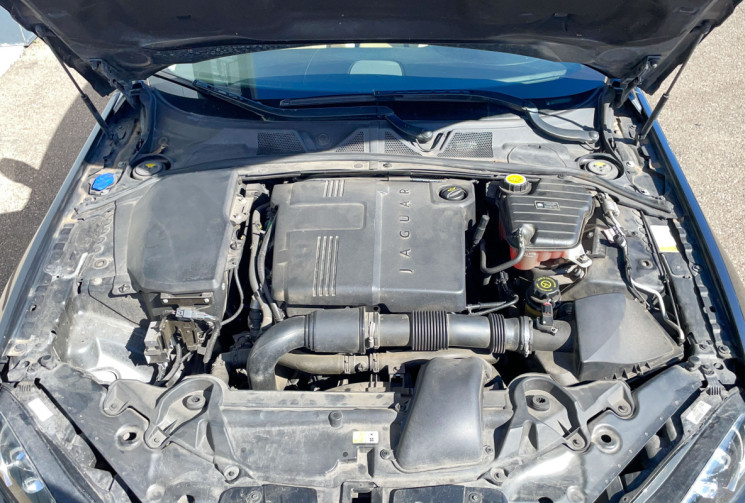 Jaguar XF (X250) Berline Phase 2 2.2 D 16V 190 cv Boîte auto DISTRI NEUVE 