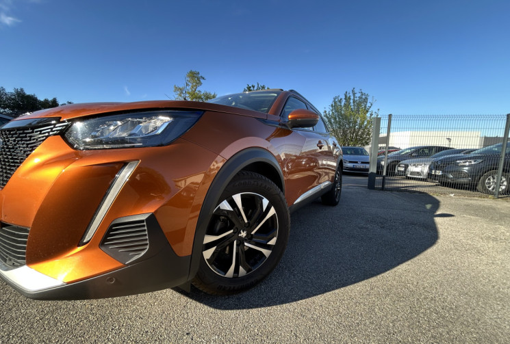 Peugeot 2008 1.2 / 130 CH / ALLURE / TOIT OUVRANT / TOUT A JOUR