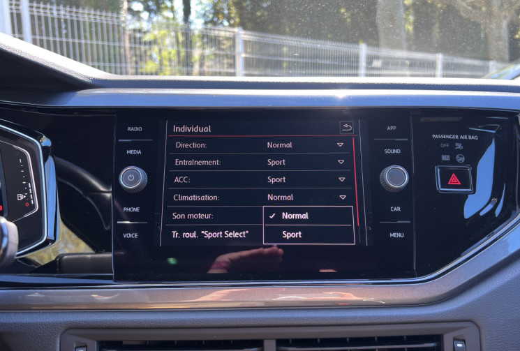 Volkswagen Polo GTI 2.0 TSI 200 DSG6 / Vidange DSG OK / Cockpit / Caméra / Keyless / DCC / LED / ACC