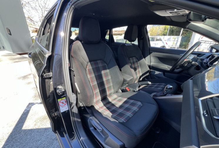 Volkswagen Polo GTI 2.0 TSI 200 DSG6 / Vidange DSG OK / Cockpit / Caméra / Keyless / DCC / LED / ACC