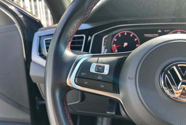 Volkswagen Polo GTI 2.0 TSI 200 DSG6 / Vidange DSG OK / Cockpit / Caméra / Keyless / DCC / LED / ACC