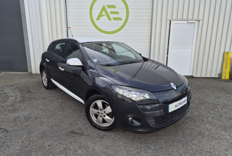 Renault Megane III 1.5 DCI FAP 110 CV - 5 PORTES - CLIM - DISTRIBUTION NEUVE 