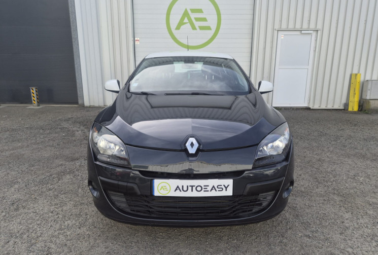 Renault Megane III 1.5 DCI FAP 110 CV - 5 PORTES - CLIM - DISTRIBUTION NEUVE 